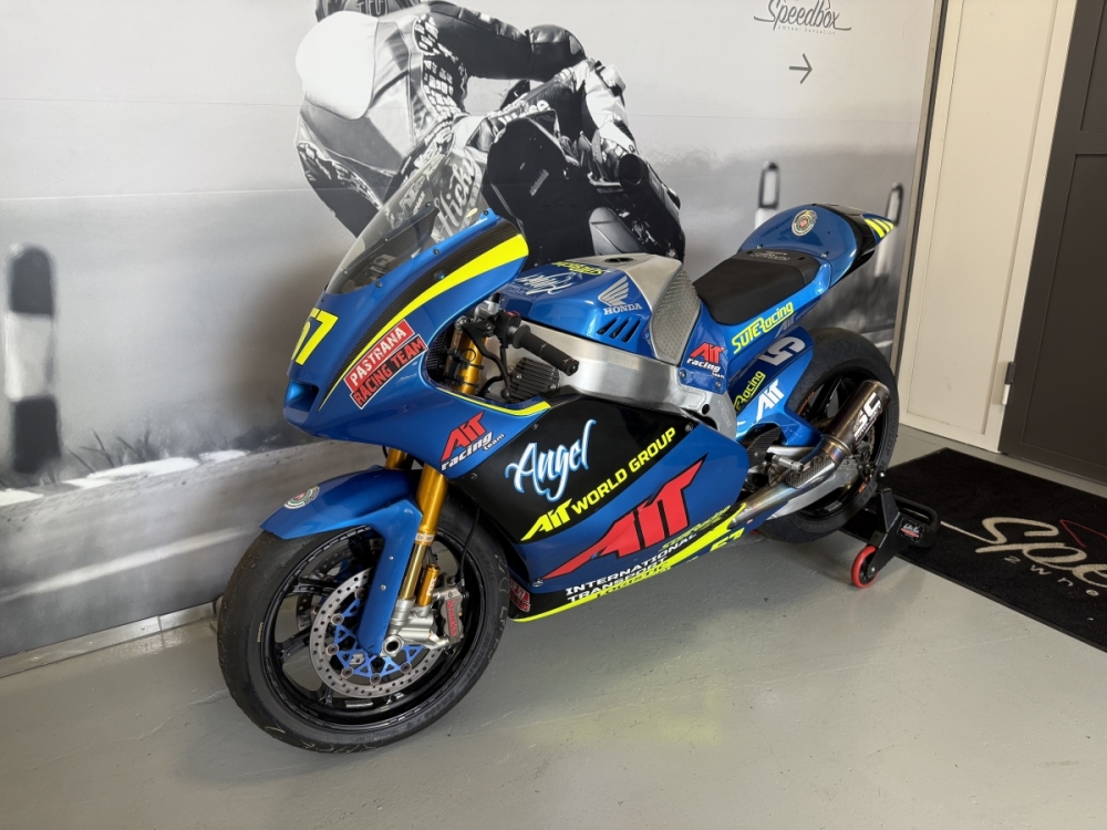 Moto2 Final Ed. - left front