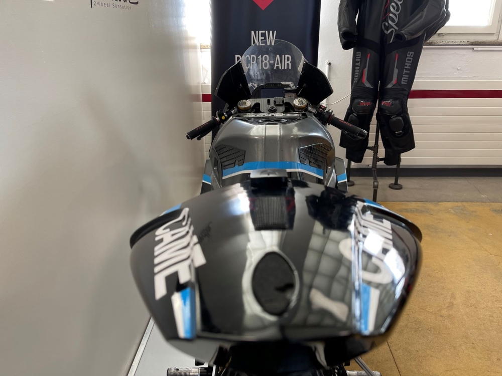 Suter BMW CRT Petrucci21